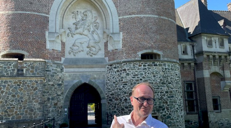 Weyts, Vlaams Belang’ın Gazze–sosyal konut takasını reddetti