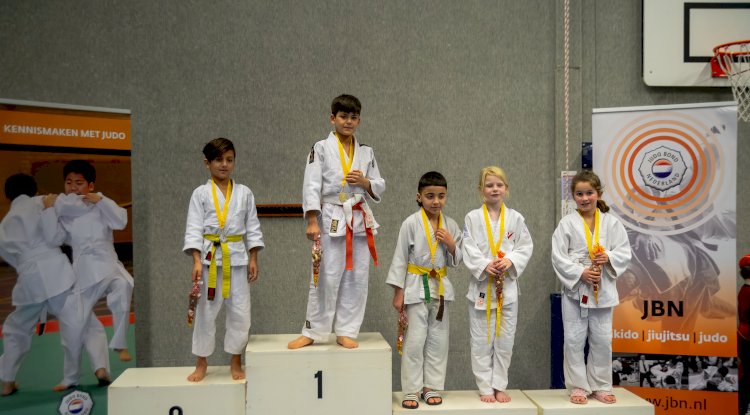 Minik judocu Abdülhakim Yağar Hollanda’da altın fırtınası estirdi: 4 ippon’la Markelo’yu fethetti