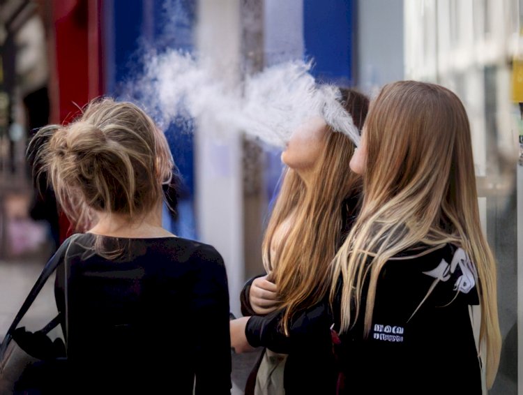 Sigara azaldı ama nikotin bitmedi: Vape, Flanders’da yeni bağımlılık kapısı