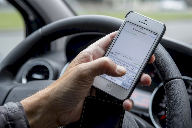 Telefonla direksiyon başında yakalanan sürücülere kameralarla ceza