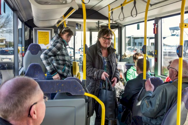 Flaman hükümeti yaşlıları da unutmadı: 65 yaş üstü otobüs ücretleri artıyor