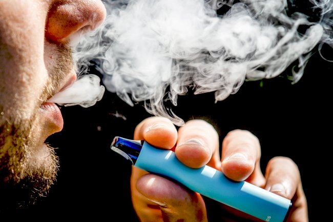 Yeni araştırma: Elektronik sigara, geleneksel sigaradan daha zararlı olabilir