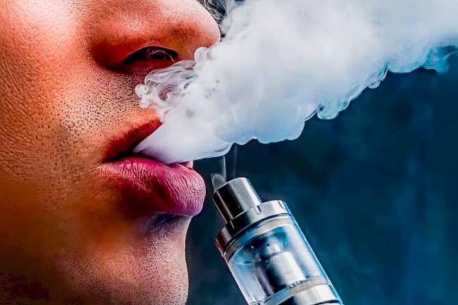 Yüksek Sağlık Konseyi’nden gençleri nikotin bağımlılığından korumak için tatlı aromalı elektronik sigaralara yasak önerisi