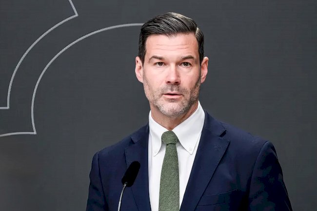 İsveç Göç Bakanı’ndan çarpıcı açıklama: 16 yaşındaki oğlumun neo-Nazi bağlantıları beni şoke etti