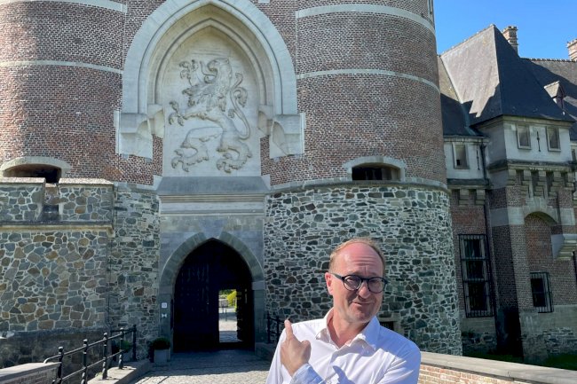 Weyts, Vlaams Belang’ın Gazze–sosyal konut takasını reddetti