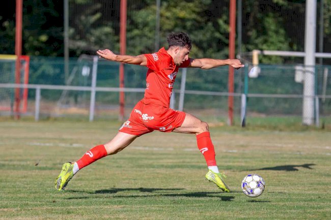 Turkse Rangers, deplasmanda zorlu rakibini 3-0 mağlup etti ve ilk galibiyetini aldı