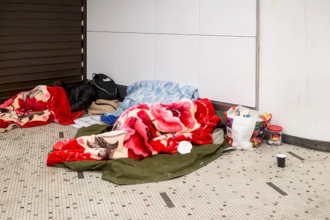 Belçika Federal Hükümeti, beş büyük şehirde evsizler için kış planı fonunu kesti