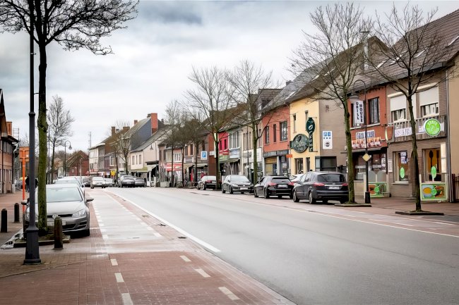 Flaman Bölgesi’nde “Paralel Toplumlar” alarmı: Bakan Crevits 200 bin euroluk araştırmayı başlattı – Beringen, Heusden-Zolder ve Zele mercek altında