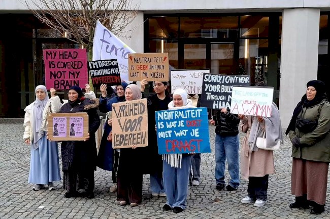 Gent camileri, eyalet okullarındaki başörtüsü yasağını Danıştay’a taşıyor “Hukuki mücadelemiz sürecek”