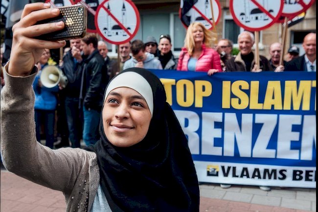 Belçika’da İslamofobik saldırılar gündemde