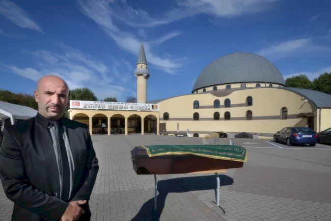Genk'te cenaze levazımatçısına ilişkin paylaşımlar hakkında mahkemeden tedbir kararı