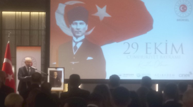 29 Ekim Cumhuriyet Bayramı Brüksel'de Kutlandı