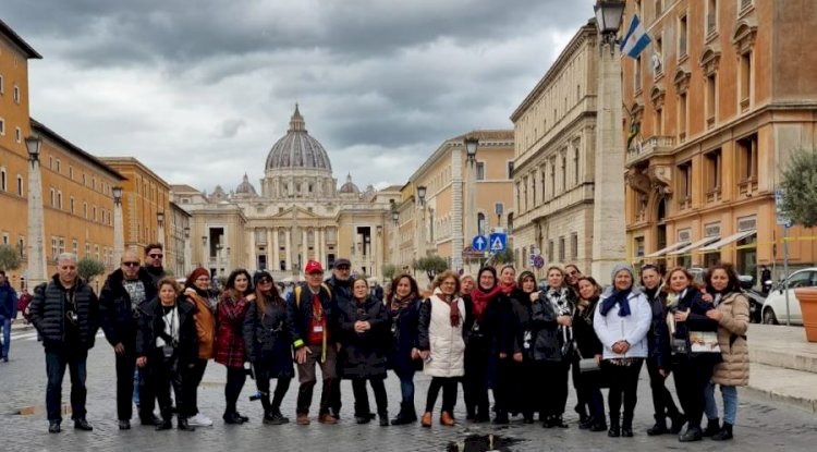 "Roma'nın Türkçe Sesi: Ahmet Aybar ile İtalya'da Rehberlik Üzerine"