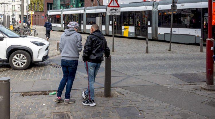 Antwerpen’de uyuşturucu alarmı: Genç kadınlarda ağır bağımlılık hızla artıyor