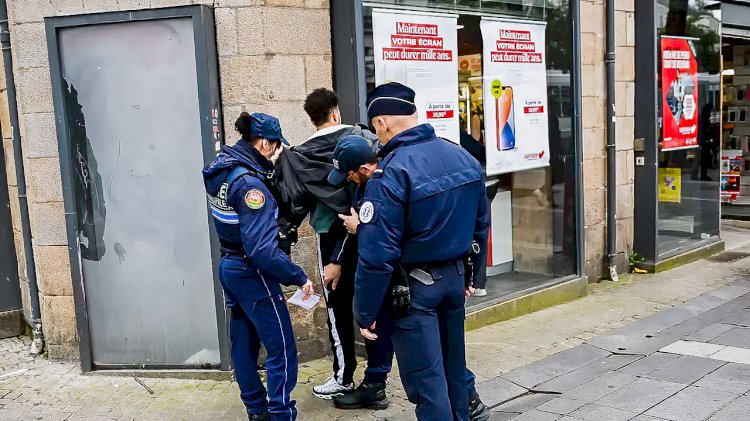 Fransa'da cezaevlerine eş zamanlı saldırılar: “Kalaşnikoflarla terör eylemi”
