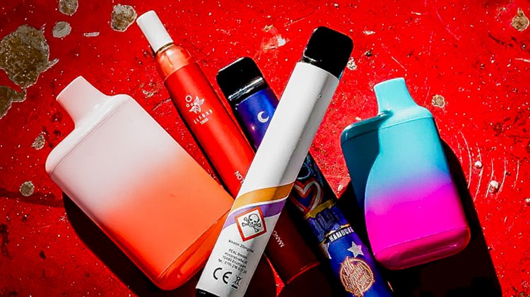 Ortaokullarda ele geçirilen e-sigaralar alarm veriyor: Bir vape, 20 paket sigaraya eşdeğer nikotin içeriyor