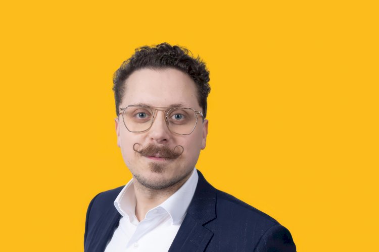 N-VA’lı meclis üyesinden öğretmenlere dini semboller yasağı talebi