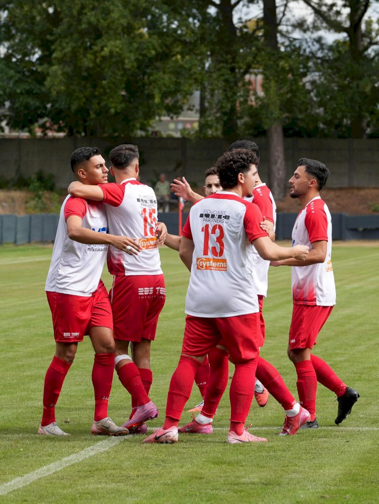 Avrupa’nın ilk Türk takımı K.F.C Anadol, liderlik koltuğuna oturdu: 3 maç, 9 puan!