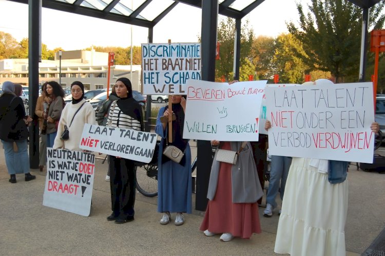 BKZ belediyesinde başörtüsü yasağı protestosu: “Müslüman olduğumuz için ikinci sınıf muamelesi görüyoruz”