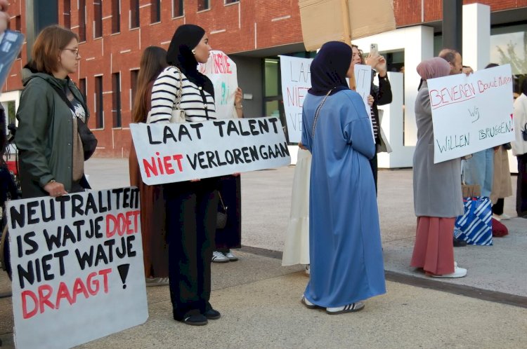 BKZ belediyesinde başörtüsü yasağı protestosu: “Müslüman olduğumuz için ikinci sınıf muamelesi görüyoruz”