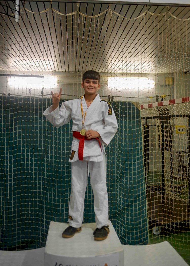 Minik judocu Abdülhakim Yağar, Valon Bölgesi'nde de taçlandı: "Şen şakrak eve dönüyorum"