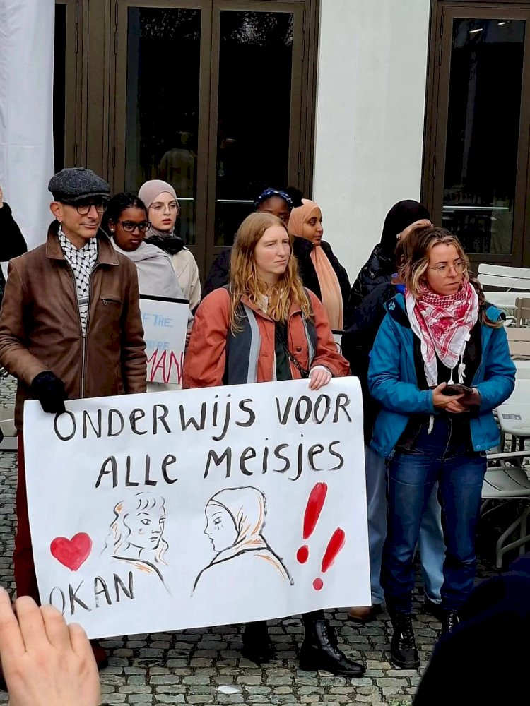 Doğu Flandra’da eyalet okullarında başörtüsü yasağı onaylandı