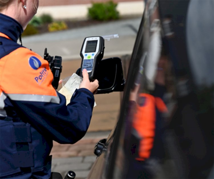 Belçika’da Alkollü Araç Kullanma Cezaları Eşitlendi: 0,8 Promilde Ehliyete 15 Gün El Konulacak