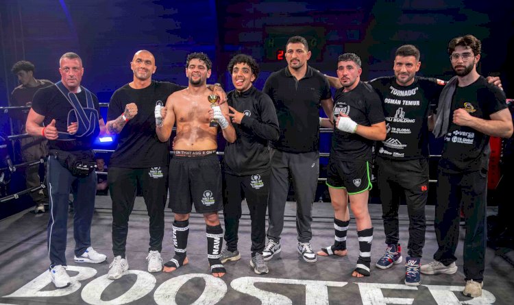 Koersel’de nefes kesen kick boks gecesi: Dünya kemeri için iki Türk sporcu ringde karşılaştı