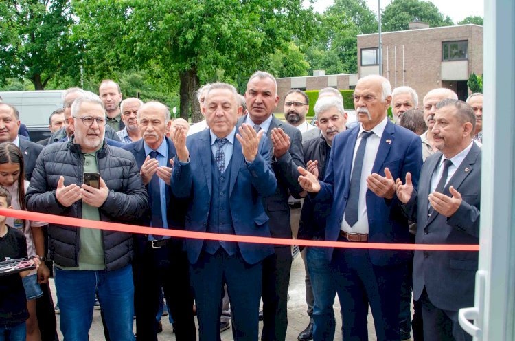 Heusden-Zolder Kültür Ocağı yeni hizmet binasını görkemli bir törenle açtı