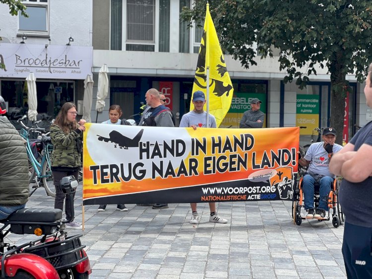 Yeni ankette İslam karşıtı ırkçı Vlaams Belang Partisi zirveye yerleşti