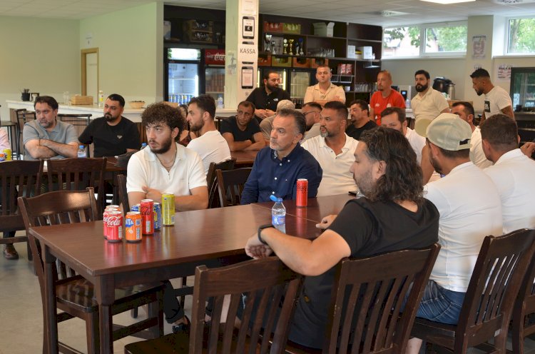 Turkse Rangers'ta yeni dönem: Cengiz Öztürk oy birliğiyle başkan seçildi