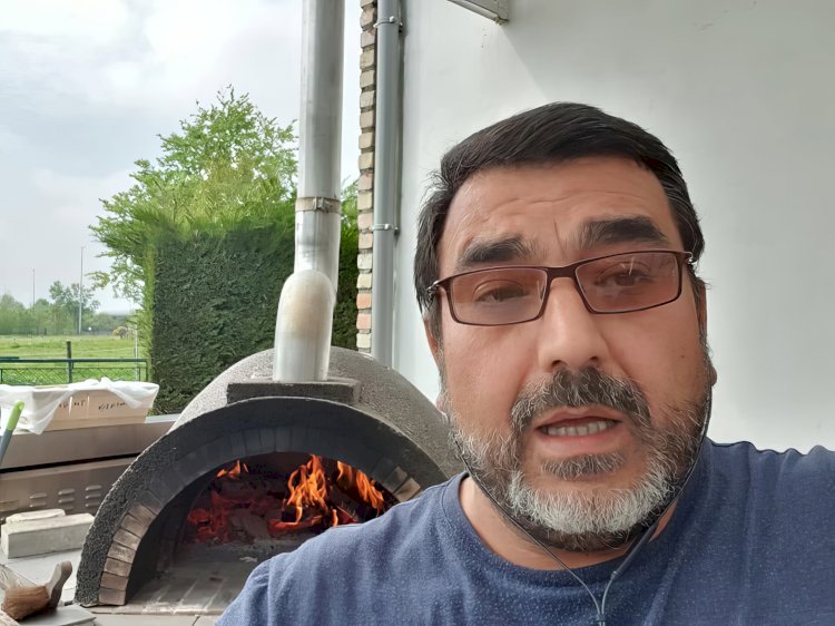 PVDA’lı Belediye Meclis Üyesi Yüksel Kalaz’dan başörtülü öğretmenin işten çıkarılmasına tepki
